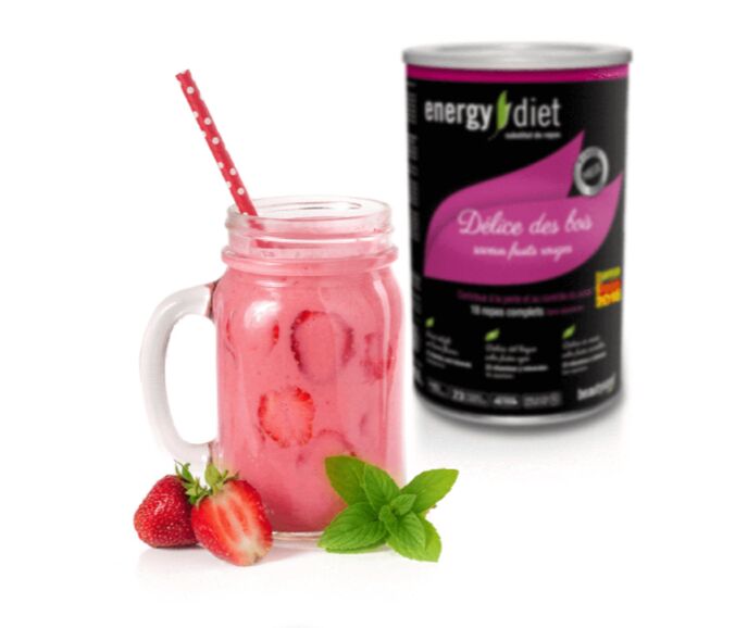 Diet tenaga koktel strawberi